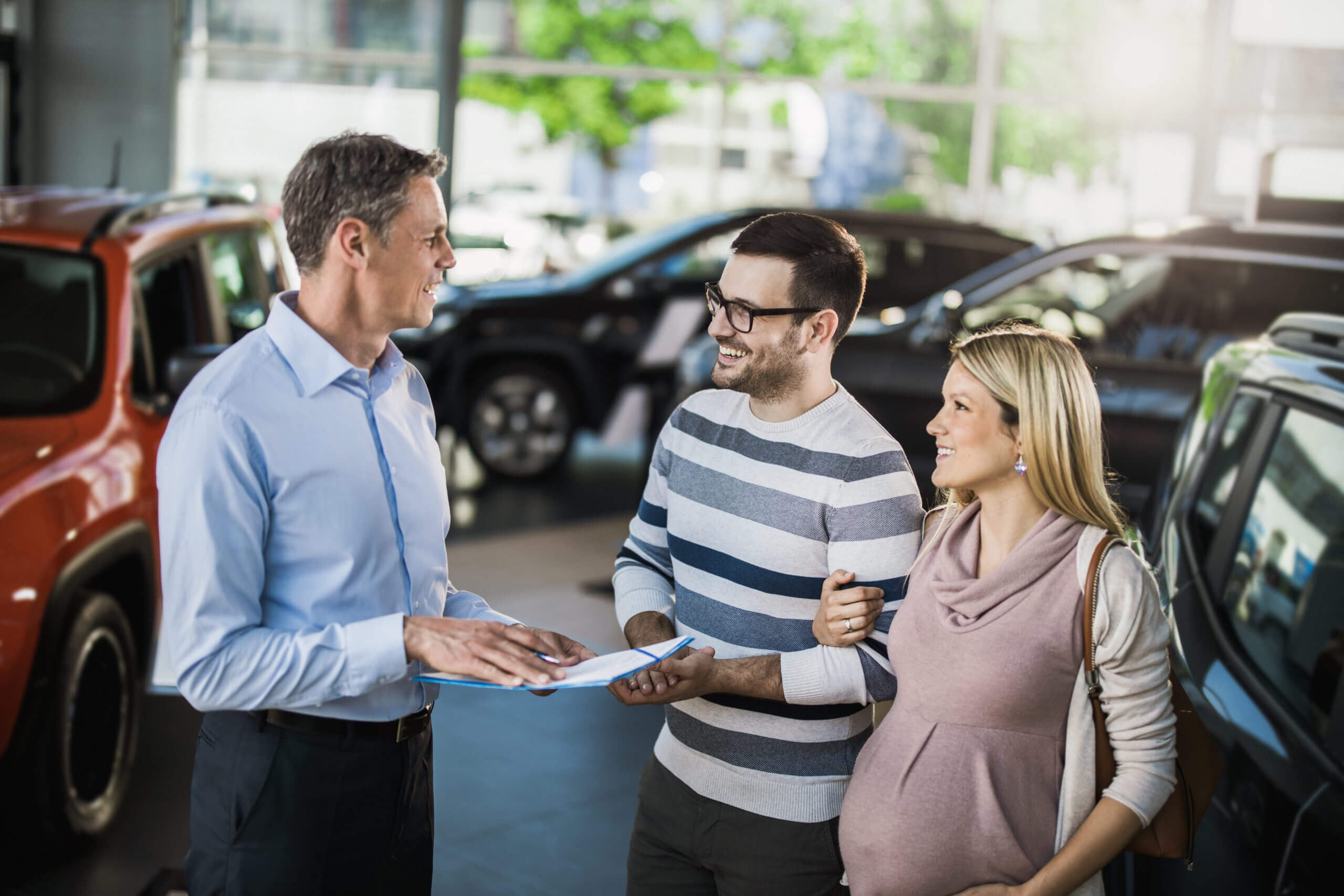 Up your car dealership business with these 5 digital marketing tools